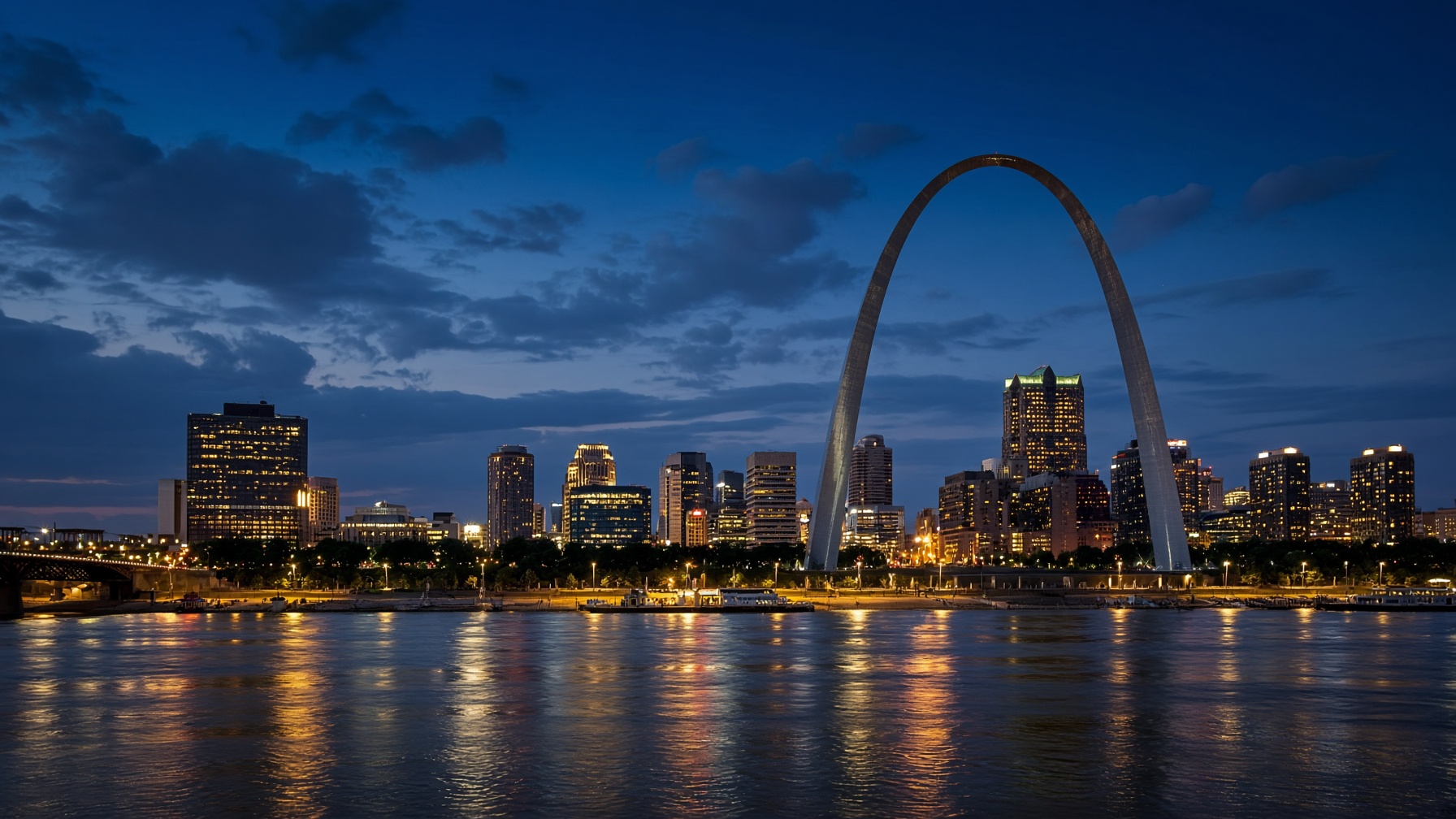 St. Louis skyline and the Gateway Arch at blue hour